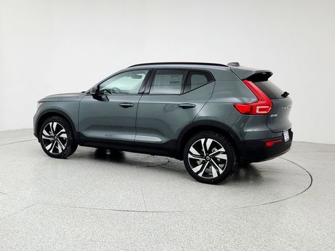 New 2026 Volvo XC40 B4 Plus w/ Climate Package image 7