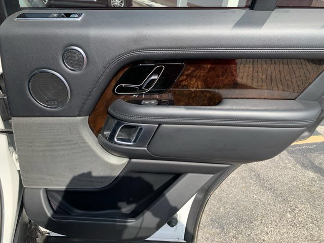 Used 2018 Land Rover Range Rover Supercharged AWD/4WD image 29