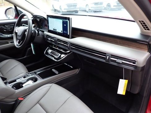 New 2026 Lincoln Corsair Grand Touring AWD/4WD image 12