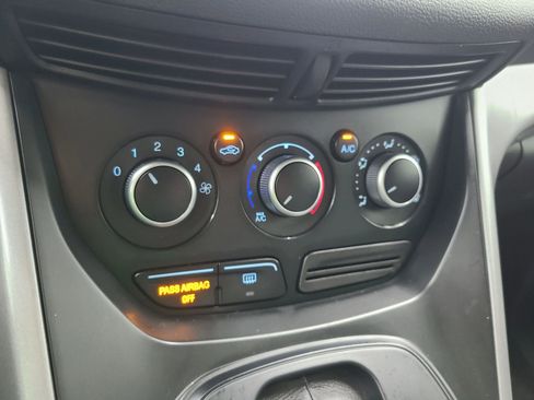 Used 2015 Ford Escape SE image 33