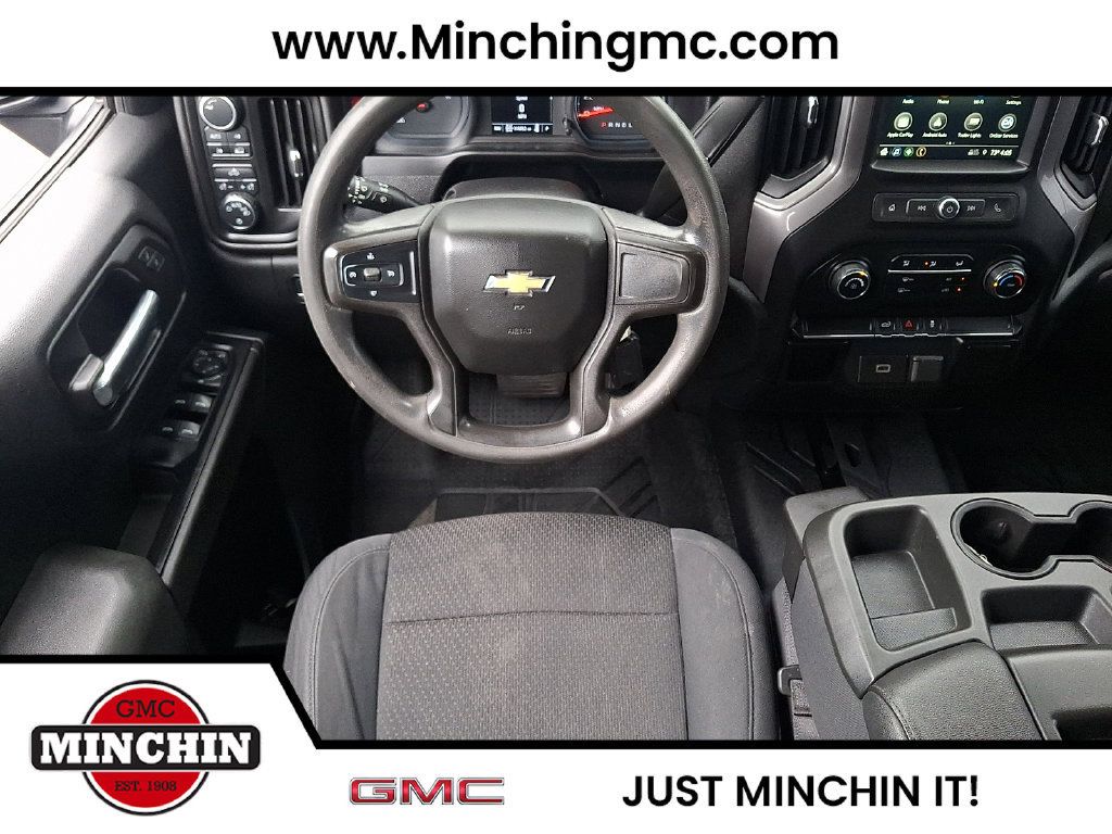 Used 2019 Chevrolet Silverado 1500 Custom w/ Custom Value Package AWD/4WD image 12