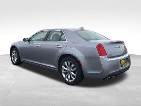 Used 2017 Chrysler 300 C AWD/4WD image 3