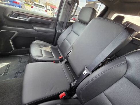 Used 2025 GMC Sierra 1500 SLT AWD/4WD image 35