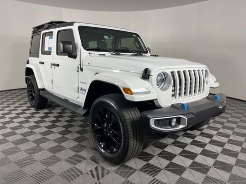 Used 2022 Jeep Wrangler Unlimited Sahara w/ Cold Weather Group image 2