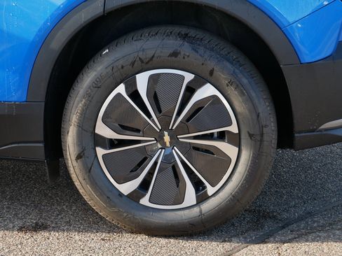 New 2026 Chevrolet Blazer EV LT image 3