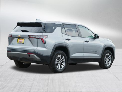 Used 2025 Chevrolet Equinox LT AWD/4WD image 7