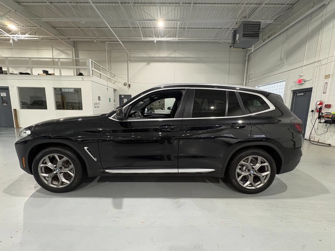 Used 2024 BMW X3 xDrive30i w/ Premium Package w/ZPA AWD/4WD image 4