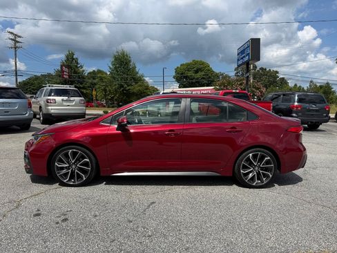 Used 2022 Toyota Corolla SE w/ SE Premium Package FWD image 4