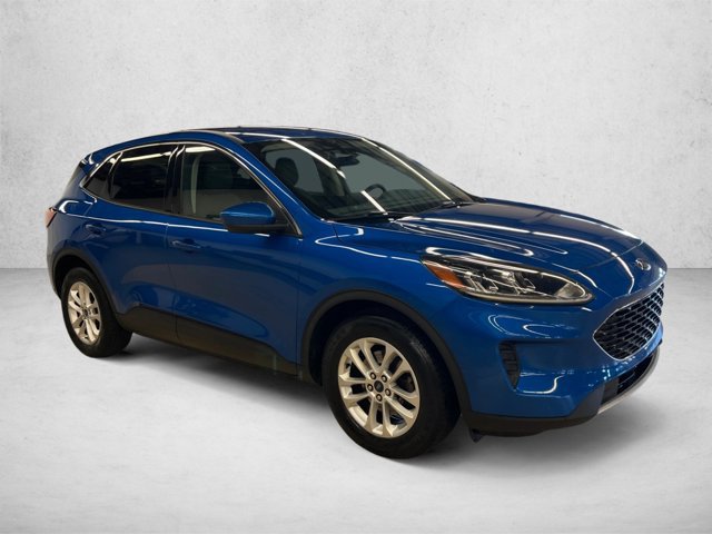 Used 2020 Ford Escape SE FWD image 3