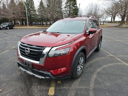 Used 2023 Nissan Pathfinder SL