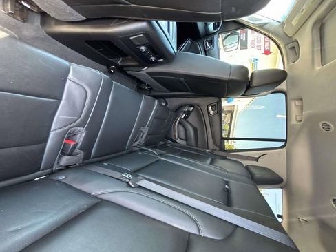 Used 2020 Chevrolet Tahoe LT image 11