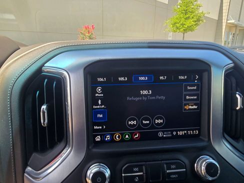 Used 2021 GMC Sierra 1500 SLT image 23