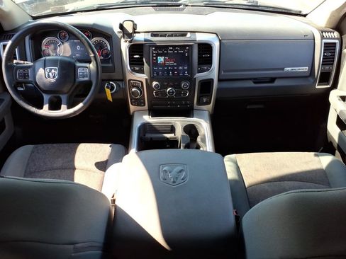 Used 2018 RAM 1500 Big Horn AWD/4WD image 9