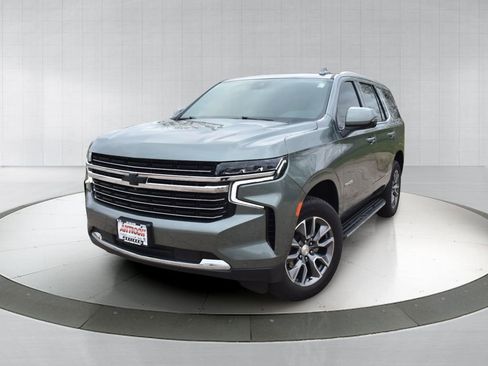 Used 2024 Chevrolet Tahoe LT w/ LT Signature Package AWD/4WD image 1