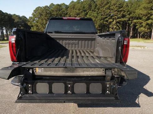 Used 2024 GMC Sierra 2500 SLT w/ SLT Convenience Package AWD/4WD image 13