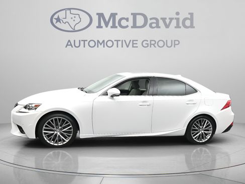 Used 2016 Lexus IS 200t w/ Navigation System Package RWD image 5