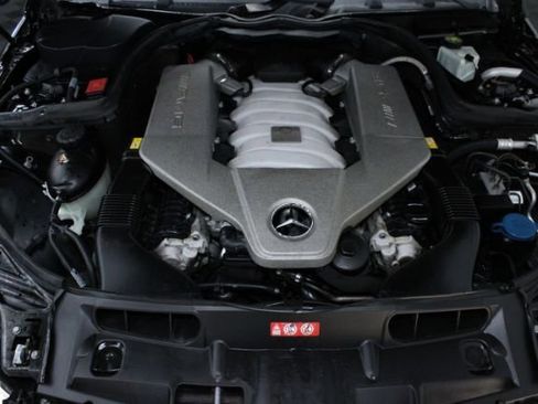 Used 2011 Mercedes-Benz C 63 AMG Sedan w/ Multimedia Pkg image 28