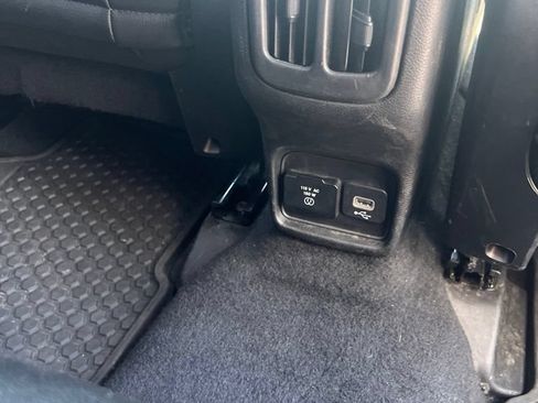 Used 2018 Jeep Compass Latitude w/ Popular Equipment Group AWD/4WD image 22