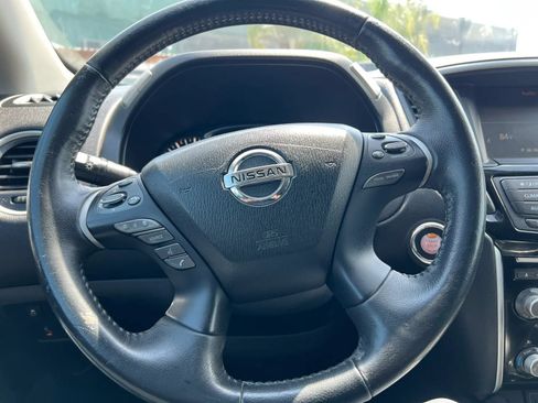 Used 2019 Nissan Pathfinder SV w/ Cargo Package AWD/4WD image 15