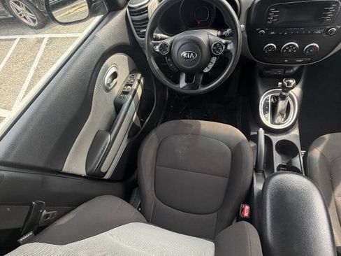 Used 2016 Kia Soul FWD image 18