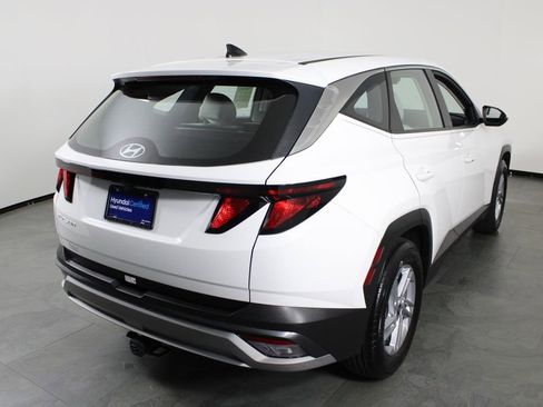 Used 2026 Hyundai Tucson SE image 16