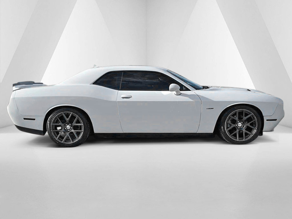 Used 2016 Dodge Challenger R/T Plus RWD image 11