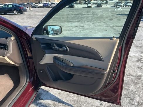 Used 2015 Chevrolet Malibu LT w/ Leather Package image 22