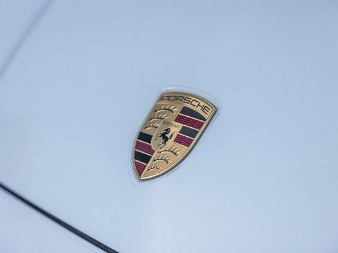 Certified 2025 Porsche Cayenne image 25