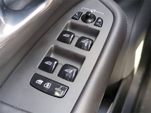 Certified 2023 Volvo XC90 B5 Plus image 24