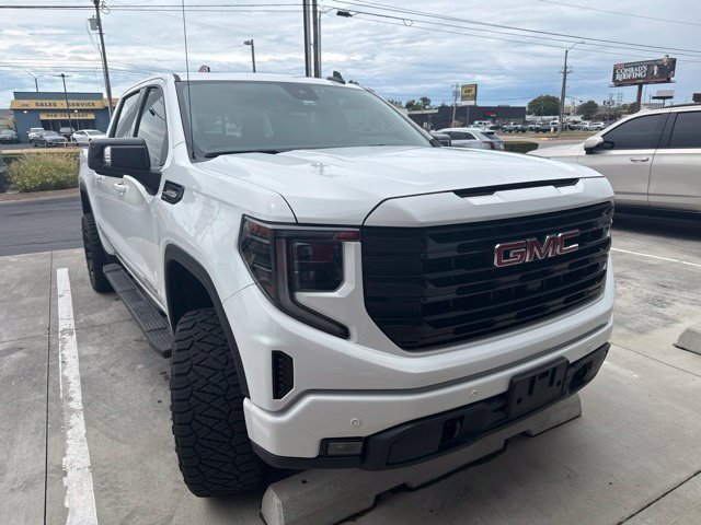 Used 2026 GMC Sierra 1500 Elevation w/ Elevation Premium Package AWD/4WD image 1