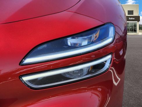 Used 2023 Genesis G70 3.3T w/ Sport Advanced Package image 10