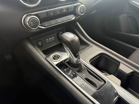 Used 2024 Nissan Sentra SV FWD image 16