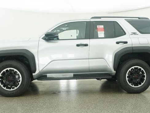 Certified 2026 Toyota 4Runner TRD Off-Road Premium AWD/4WD image 19