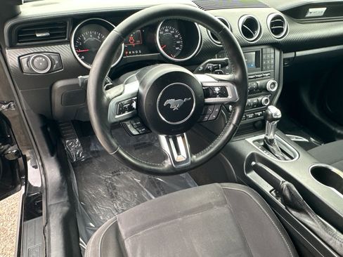 Certified 2018 Ford Mustang Coupe image 14