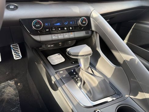 New 2026 Hyundai Elantra Sport FWD image 25