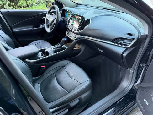Used 2016 Chevrolet Volt Premier w/ Driver Confidence Package image 24