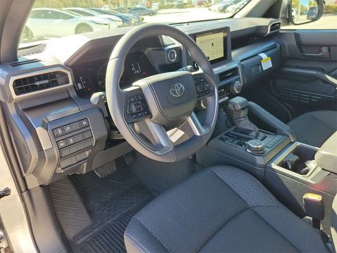 New 2026 Toyota 4Runner SR5 AWD/4WD image 14