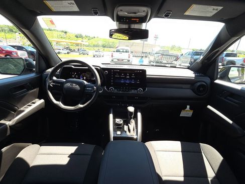 New 2026 Chevrolet Colorado Trail Boss AWD/4WD image 30
