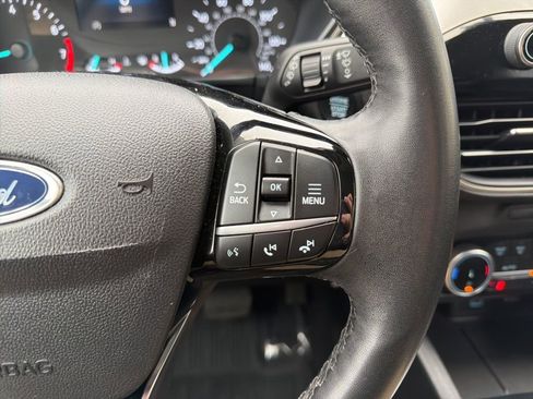 Used 2022 Ford Escape SEL image 19