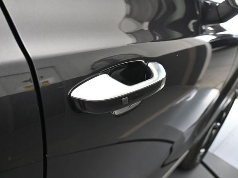 Used 2025 Kia Telluride S FWD image 53