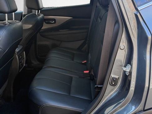 Used 2020 Nissan Murano SL w/ Moonroof Package image 11