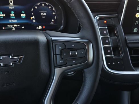 Used 2022 Chevrolet Tahoe Z71 w/ Luxury Package AWD/4WD image 24