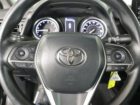 Used 2024 Toyota Camry LE image 19