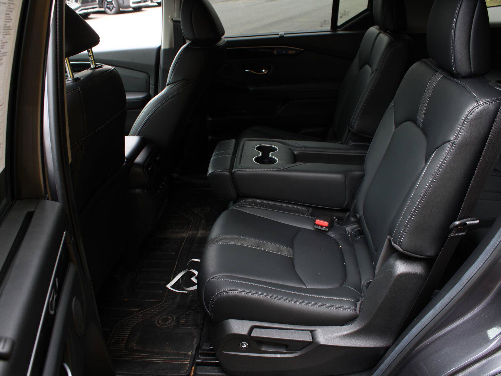 Certified 2024 Honda Pilot Touring image 19