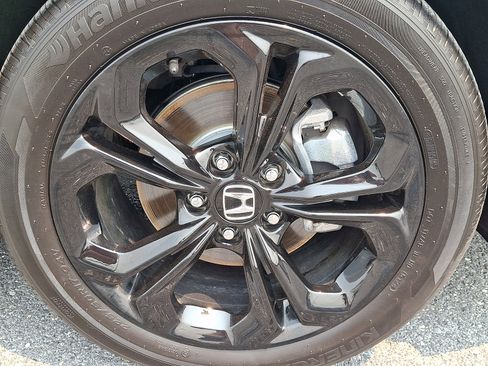 Certified 2025 Honda Accord SE image 8
