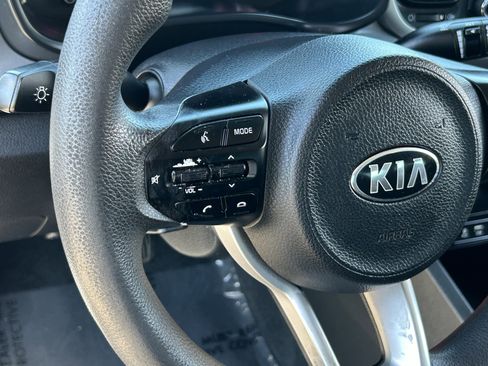 Used 2019 Kia Rio S image 23