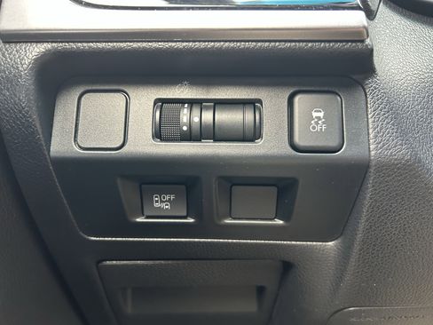 Used 2016 Subaru Crosstrek 2.0i Limited image 20