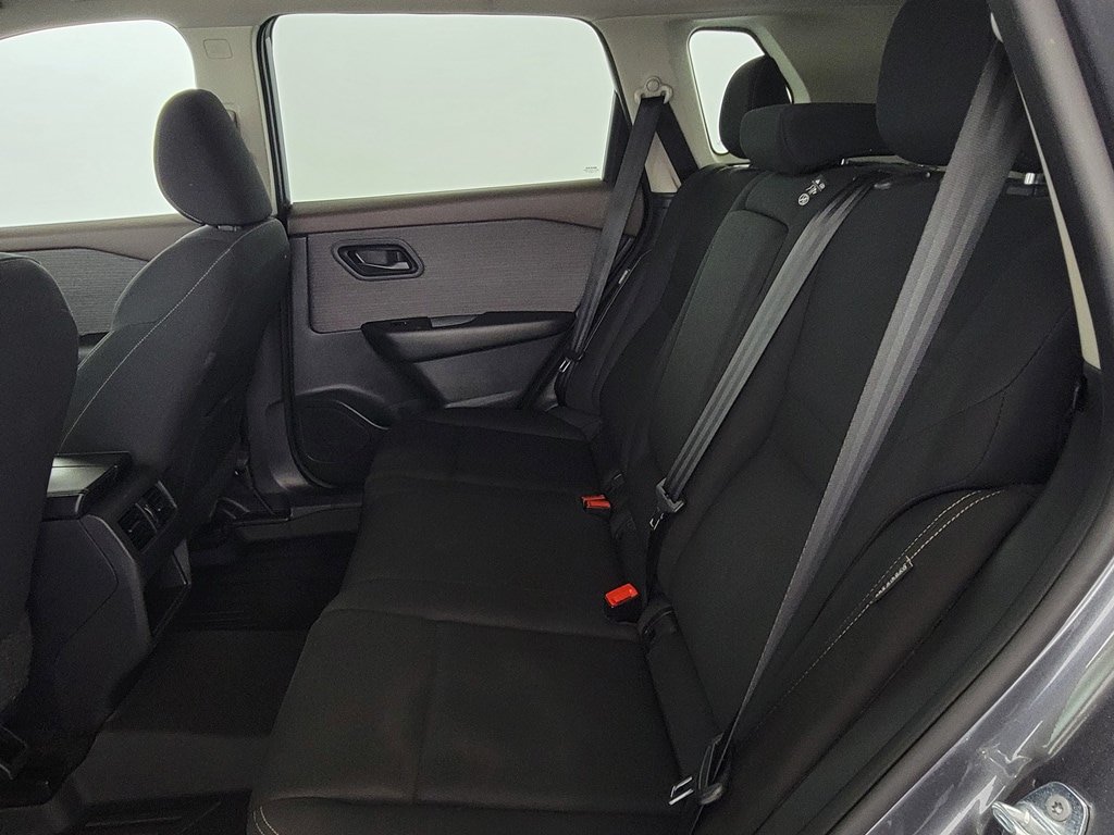 Used 2023 Nissan Rogue S FWD image 13