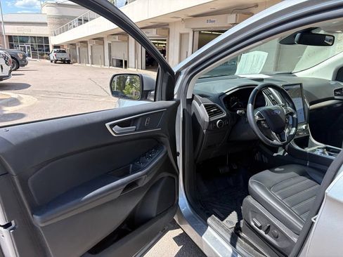 Certified 2024 Ford Edge SEL w/ Convenience Package AWD/4WD image 17