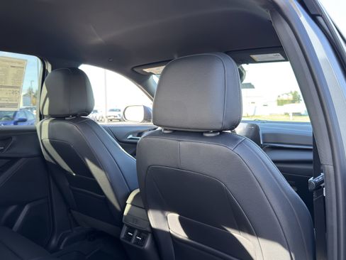 New 2026 Chevrolet Equinox LT w/ Convenience Package II image 25